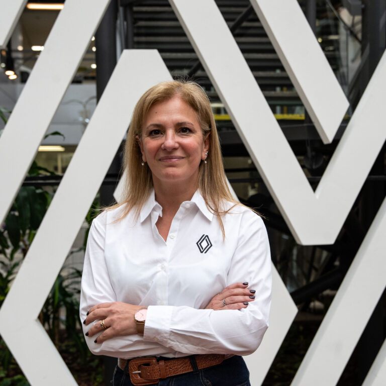 Marcela Dassaro Renault