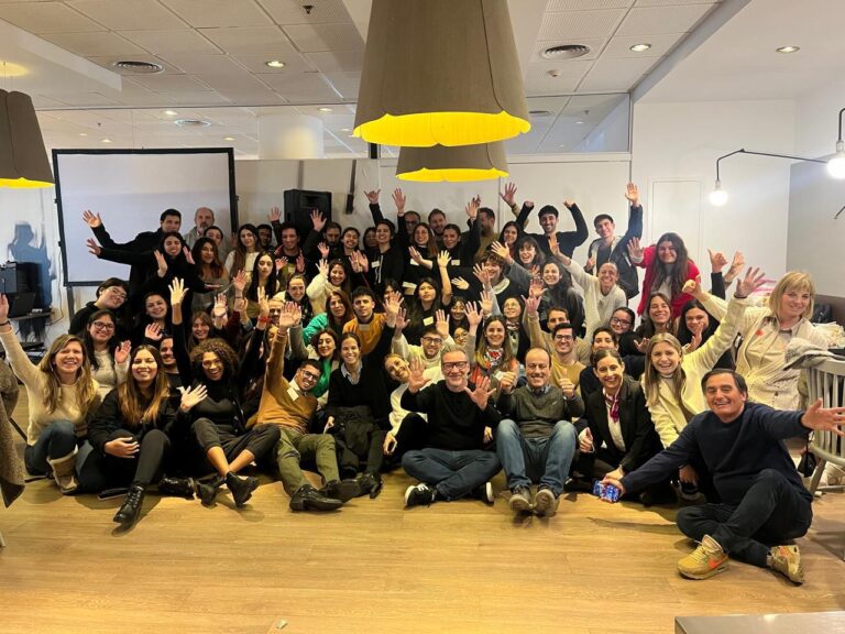 Staff Grupo Los Grobo y postulantes