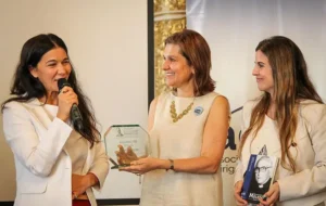 base imagen destacada grande copia