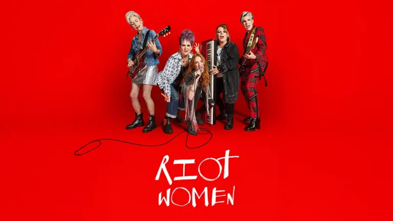 Afiche de la serie Riot Women con cinco mujeres integrantes de una banda de punk-rock, en una nota sobre edadismo, menopausia, amistad y reinvención después de los 40 años.